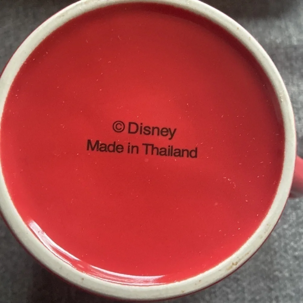 Mickey 5 in red coffee mug T5